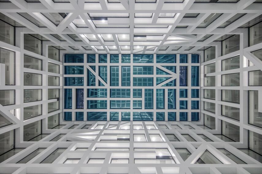 ConceptWall 50 Façades and ConceptSystem 59Pa Doors - Urbo Business Center located in Porto, Portugal