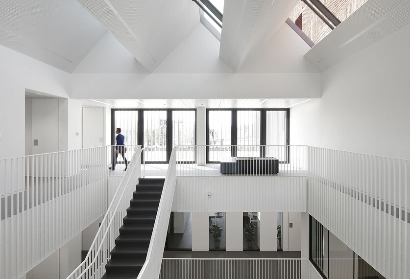 MasterLine 8 Hidden Vent Windows, CW 50-FP Façades and CS 77 Fire Proof Windows - Administrative Centre Beveren located in Beveren, Belgium