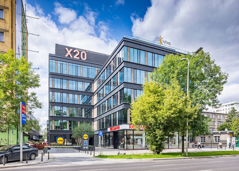 ConceptWall 50 Façades, MasterLine 8 Windows, CW 50-HI Façades, CW 50-SC Façades, MasterLine 8 HI Windows and MasterLine 8 Hidden Vent Windows - X20 located in Warsaw, Poland