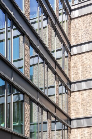 ConceptWall 50 Façades, MasterLine 8 Windows, CW 50-HI Façades, CW 50-SC Façades, MasterLine 8 HI Windows and MasterLine 8 Hidden Vent Windows - X20 located in Warsaw, Poland