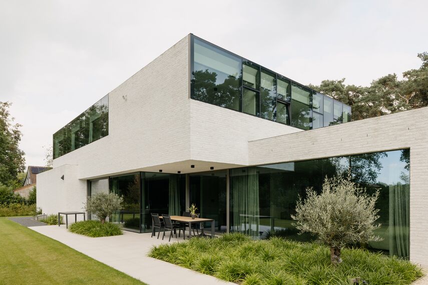 MasterLine 8 Windows, MasterLine 8 Doors, MasterPatio Sliding & Folding and MasterLine 8 HI Windows - Low-Energy Home Keerbergen located in Keerbergen, Belgium