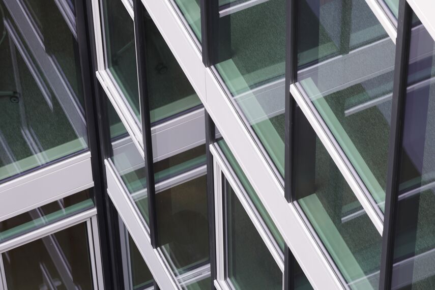 SlimLine 38 Windows, SlimLine 38 Doors and CW 50-SL Façades - Villa Malevart located in Paris, France