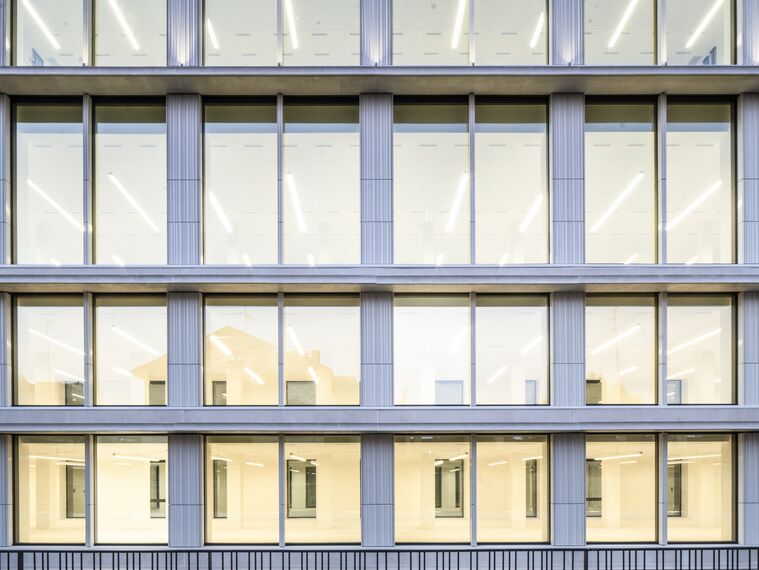 MasterLine 8-HI Doors, SlimLine 38 HI Windows, CS 77 Fire Proof Doors, CW 50-HI Façades and CW 50 ALU ON STEEL Façades - Spiga26 located in Milan, Italy
