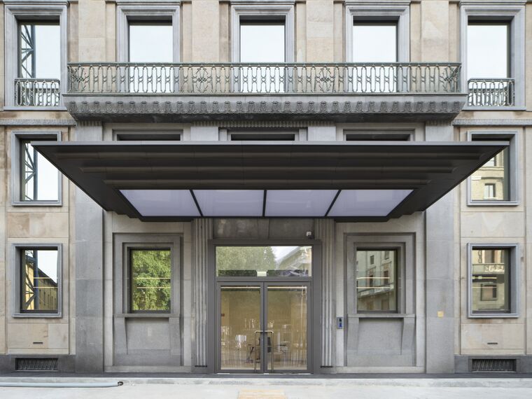 MasterLine 8-HI Doors, SlimLine 38 HI Windows, CS 77 Fire Proof Doors, CW 50-HI Façades and CW 50 ALU ON STEEL Façades - Spiga26 located in Milan, Italy