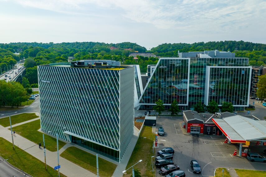 CW 50-HI Façades, MasterLine 8 HI Windows and MasterLine 8-HI Doors - Sporto 16 located in Vilnius, Lithuania