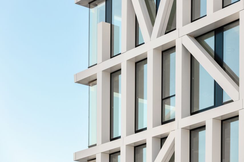 ConceptWall 50 Façades and ConceptSystem 59Pa Doors - Urbo Business Center located in Porto, Portugal
