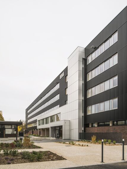 ConceptWall 50 Façades, CD 68 Doors and TS 68 Windows - College/University University of Rouen located in Rouen, France