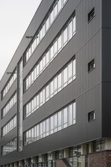 ConceptWall 50 Façades, CD 68 Doors and TS 68 Windows - College/University University of Rouen located in Rouen, France