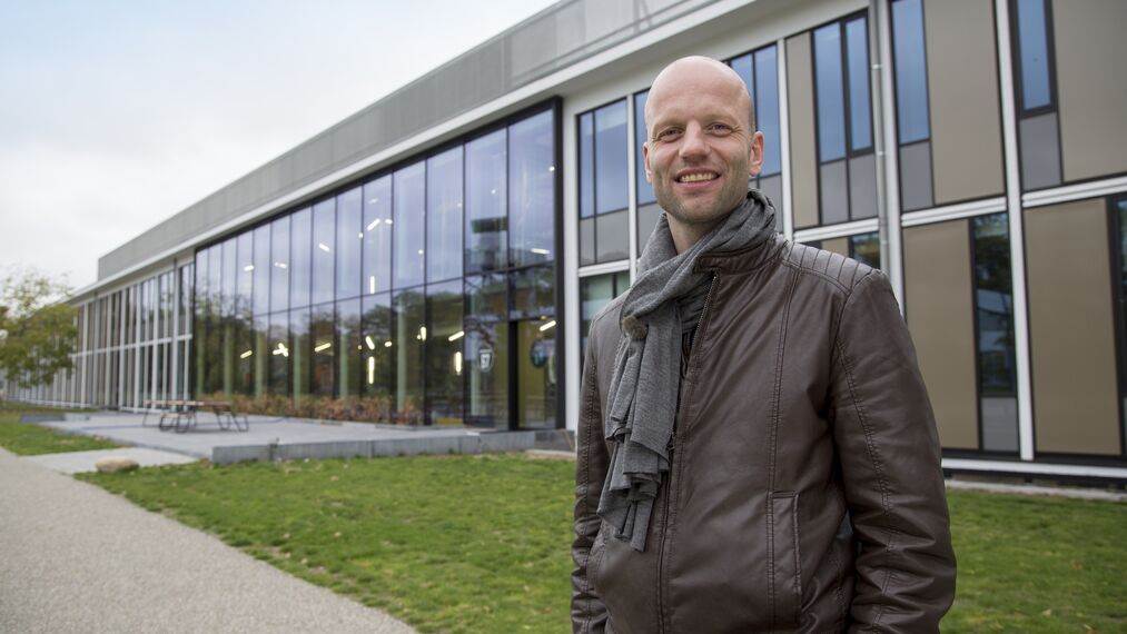 ConceptSystem 77 Doors, CW 50 Standard Façades, CW 50 Façades and CS 77 Hidden Vent Windows - Office building Building N Hengelo located in Hengelo, The Netherlands