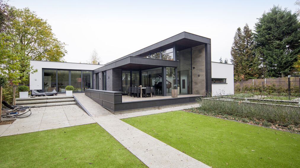 SlimLine 38 Doors - Villa Villa Veghel located in Veghel, The Netherlands