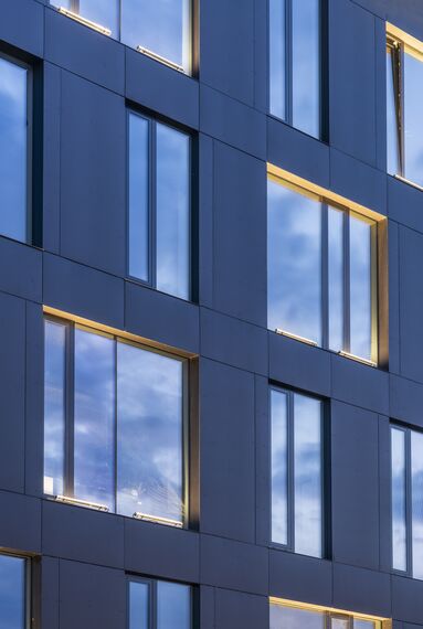 ConceptSystem 77 Windows, CW 50-SC Façades and Horizon Window - Office building Palacza Office Center located in Poznań, Poland