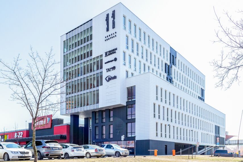 MasterLine 8 Windows and CW 50-HI Façades - Business center Eleven Business Center located in Vilnius, Lithuania