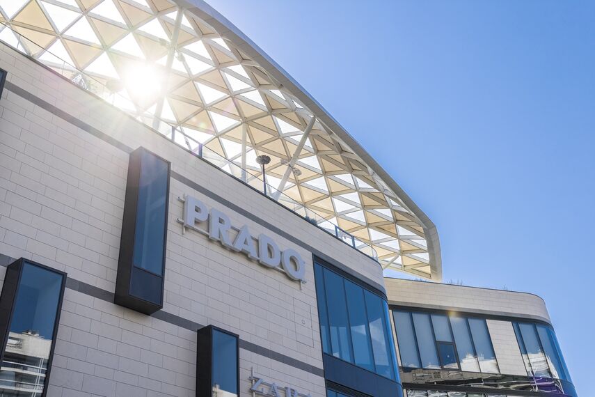 ConceptFolding 77 Sliding & Folding and CW 50-SC Façades - Shopping centre Le Prado located in Marseille, France