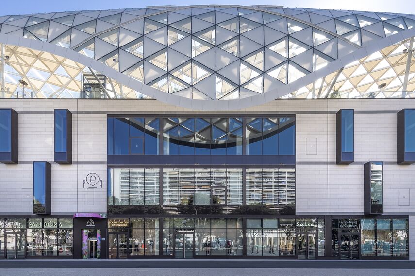 ConceptFolding 77 Sliding & Folding and CW 50-SC Façades - Shopping centre Le Prado located in Marseille, France