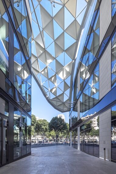 ConceptFolding 77 Sliding & Folding and CW 50-SC Façades - Shopping centre Le Prado located in Marseille, France