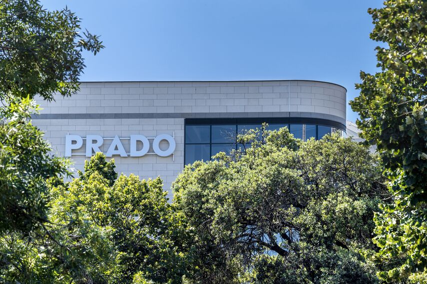 ConceptFolding 77 Sliding & Folding and CW 50-SC Façades - Shopping centre Le Prado located in Marseille, France