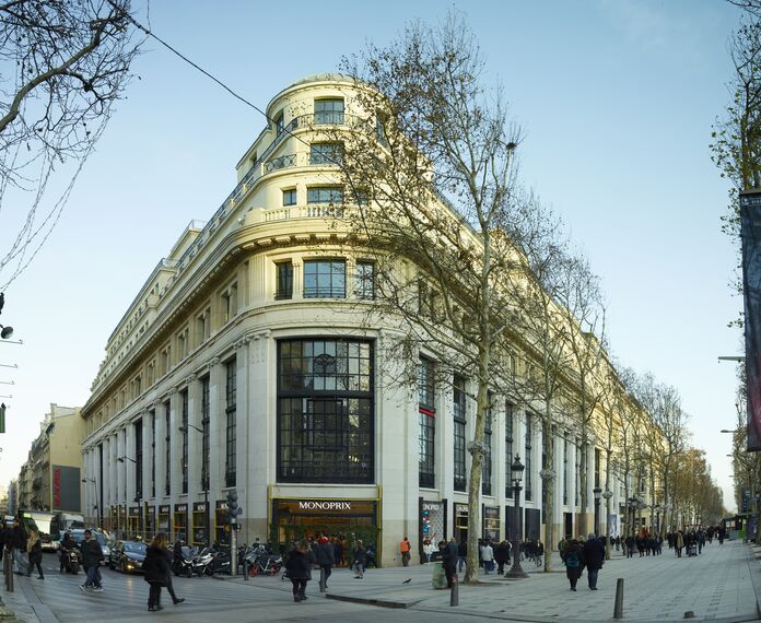 Shopping centre 52 Champs Elysées located in Paris, France