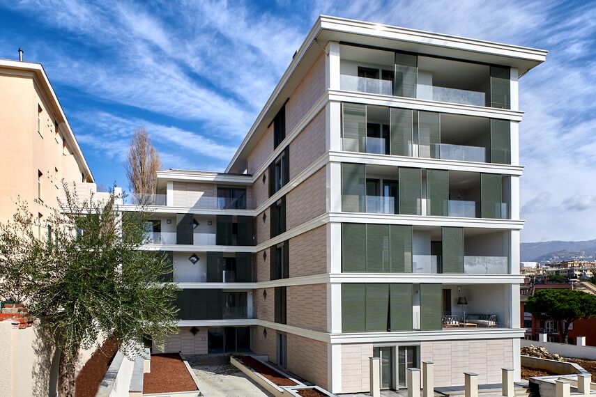 BriseSoleil 40 Solar Shading, SlimPatio 68 Sliding & Folding and CS 77 Hidden Vent Windows - Residental/Project Palazzo Arbà located in Genoa, Italy