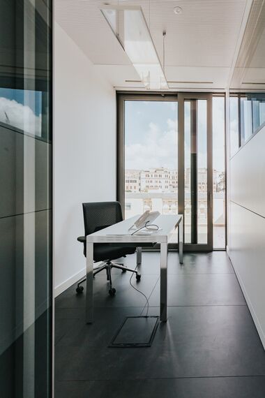 SlimLine 38 Windows and ConceptSystem 77 Windows - Office building Office building Roma located in Rome, Italy