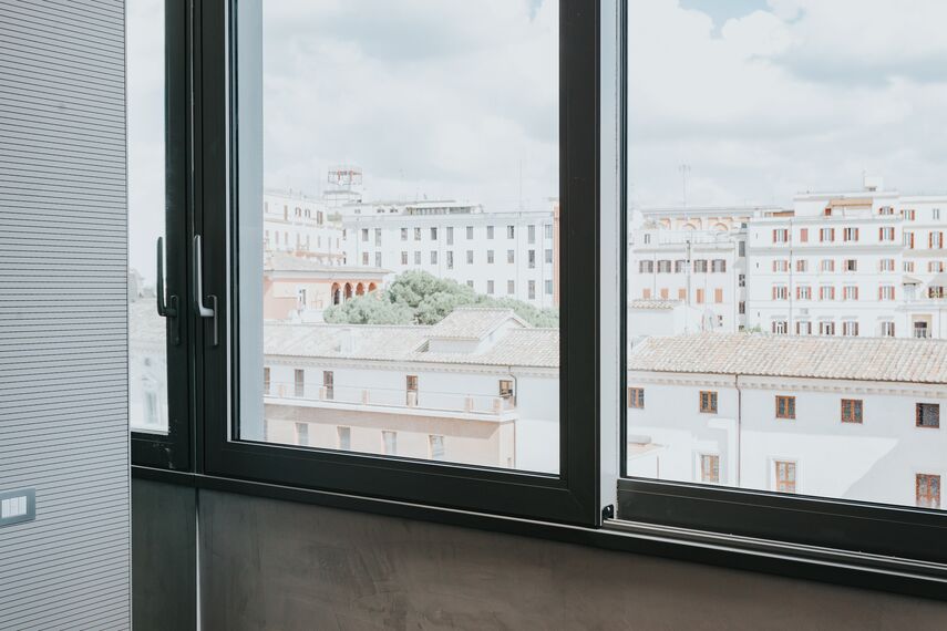 SlimLine 38 Windows and ConceptSystem 77 Windows - Office building Office building Roma located in Rome, Italy