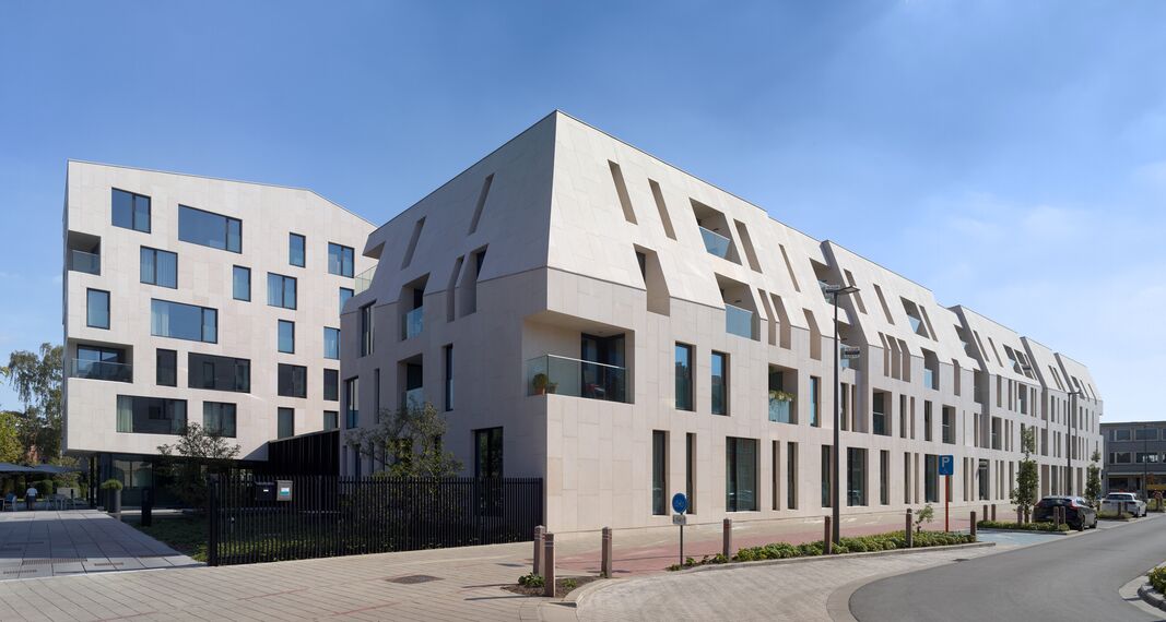 ConceptSystem 77 Doors, ConceptPatio 130 Sliding & Folding, CW 50 Standard Façades and CW 50 Façades - Residental/Project Annonciaden located in Wijnegem, Belgium