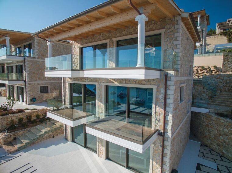 HiFinity Sliding & Folding and CS 77 Hidden Vent Windows - Villa Seaside villas Syvota located in Igoumenitsa, Greece