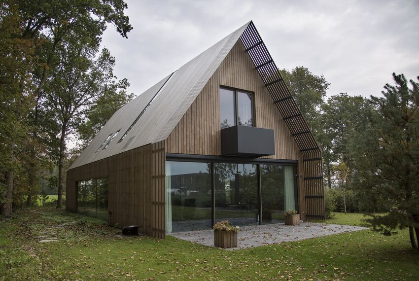 ConceptWall 50 Façades and HiFinity Sliding & Folding - Villa Forest villa Voorschoten located in Voorschoten, The Netherlands