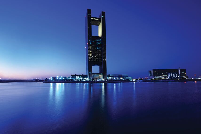 CP 96 Sliding & Folding and CS 77 Fire Proof Doors - Hotel/Holiday complex Four Seasons Hotel located in Manama, Bahrain