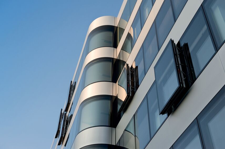 ConceptWall 86 Façades - MAN Corporate Centre located in München, Germany