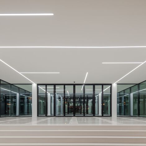 ConceptWall 50 Façades and ConceptSystem 59Pa Doors - Urbo Business Center located in Porto, Portugal