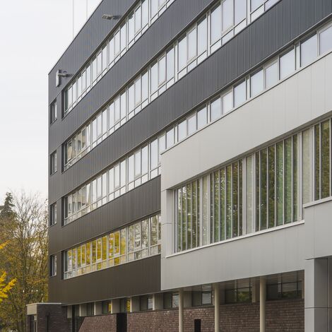 ConceptWall 50 Façades, CD 68 Doors and TS 68 Windows - College/University University of Rouen located in Rouen, France