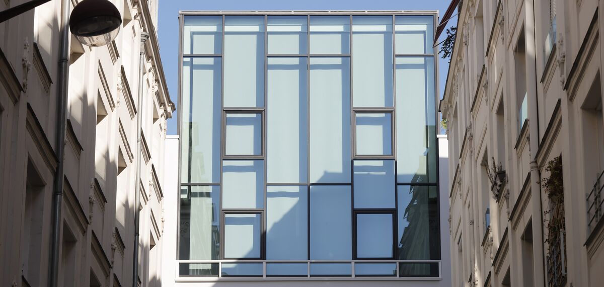 SlimLine 38 Windows, SlimLine 38 Doors and CW 50-SL Façades - Villa Malevart located in Paris, France