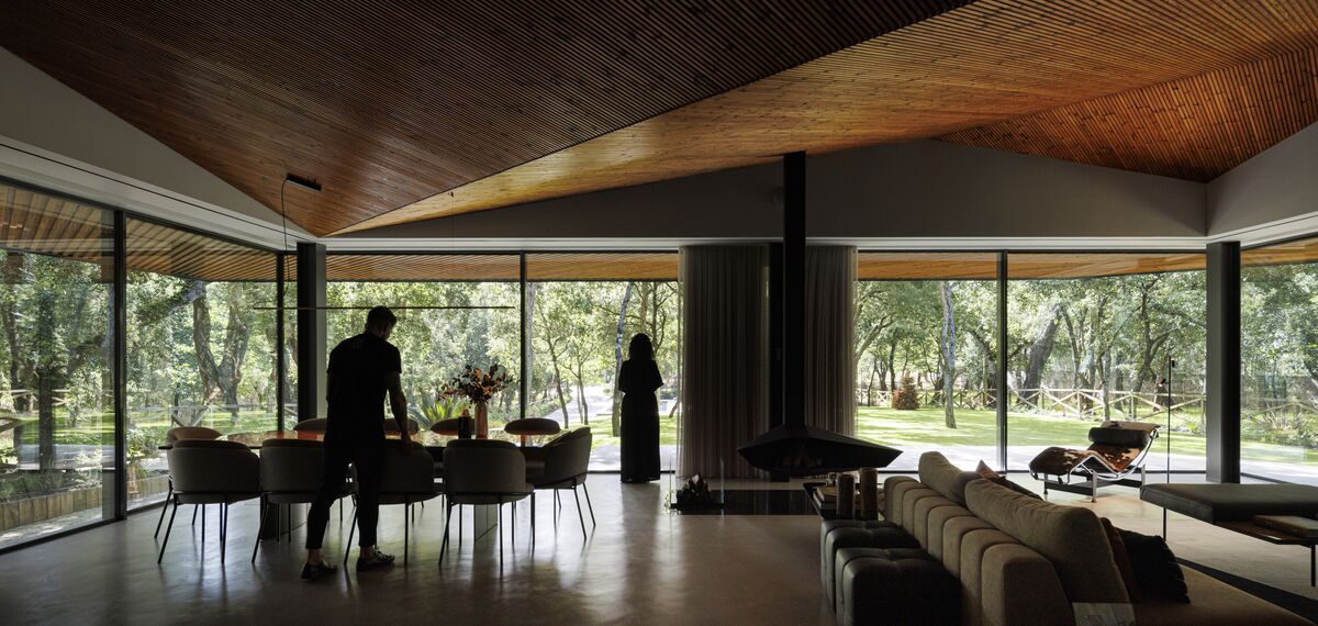 HiFinity Sliding & Folding, ConceptWall 50 Façades and SlimLine 38 Ferro Windows - Quinta dos Carvalhos located inPortugal