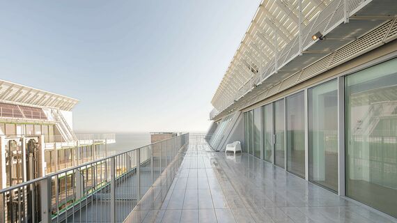 HiFinity Sliding & Folding, ConceptSystem 59Pa Doors, ConceptWall 50 Façades and SlimLine 38 Ferro Windows - Apartmentcomplex Prata Riverside village located in Lisbon, Portugal